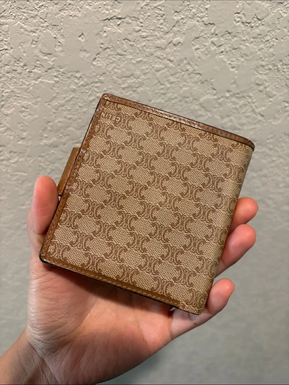 Celine Short Snap Wallet Macadam